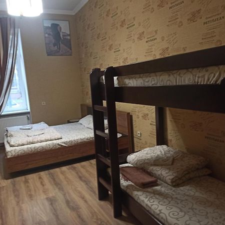 Hostel Q ,15 Хв До Жд Вокзалу Lviv Extérieur photo