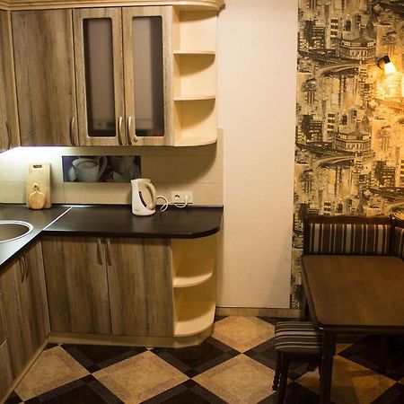 Hostel Q ,15 Хв До Жд Вокзалу Lviv Extérieur photo