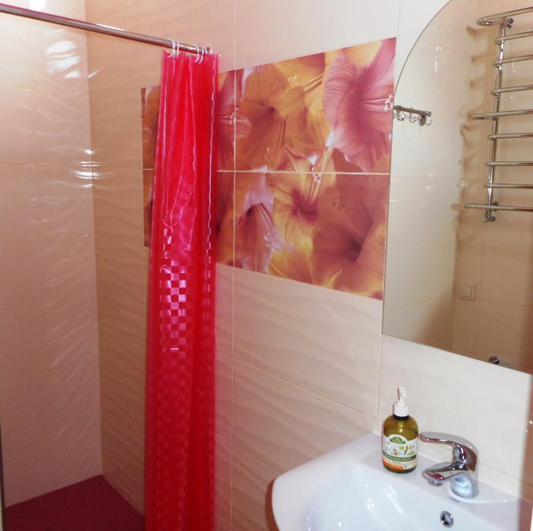 Hostel Q ,15 Хв До Жд Вокзалу Lviv Extérieur photo