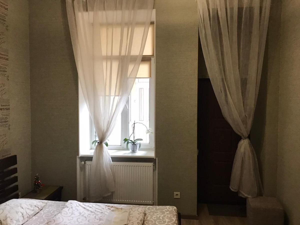 Hostel Q ,15 Хв До Жд Вокзалу Lviv Extérieur photo